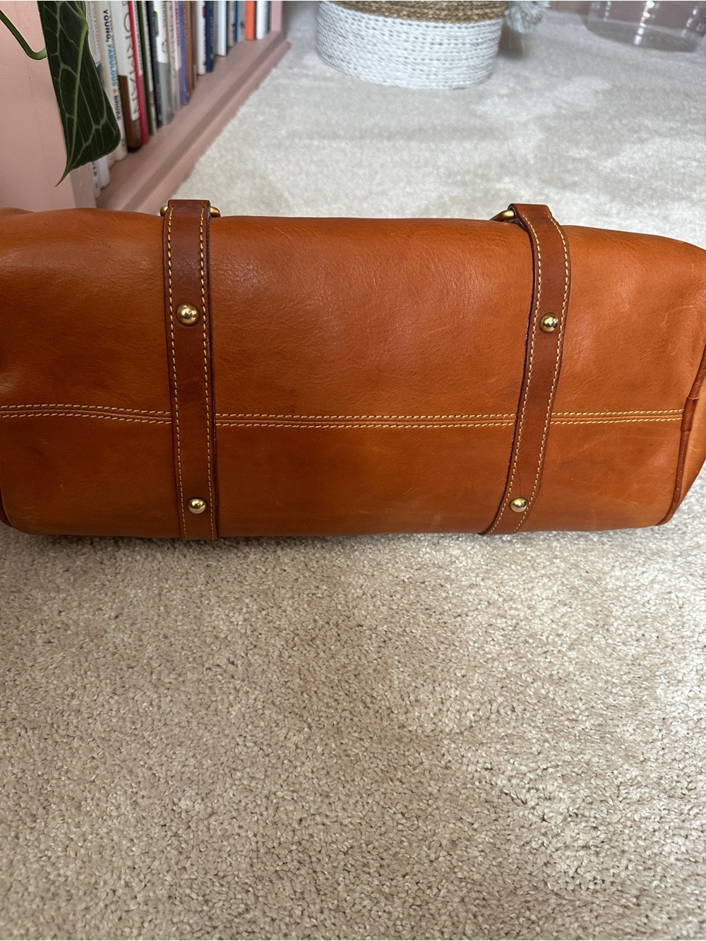 GUC 15” Large Dooney & Bourke Florentine Leather Satchel - Picture 5 of 16
